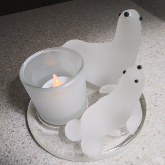 Retired PartyLite Seal with Pup Votive Holder - Picture 3 of 4